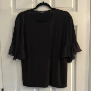 Kim & Cami Black Ruffled Short Sleeve Blouse